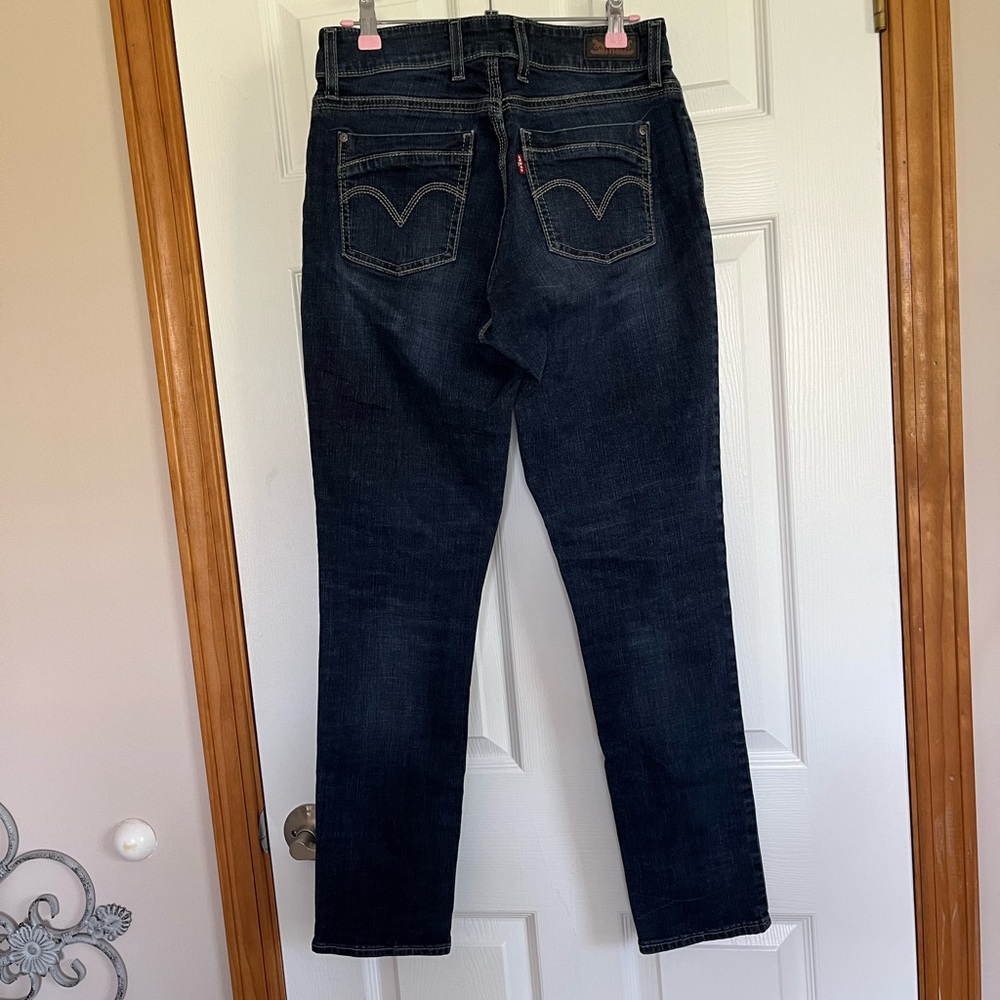 Levi’s 529 Curvy Fit women’s Size -8m Skinny Leg 🌷LIKE NEW 🌷